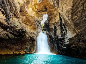La Leona Waterfall Official - Catarata La Leona Oficial