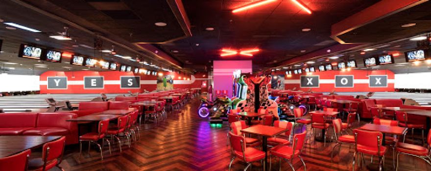 Bowlero Commack