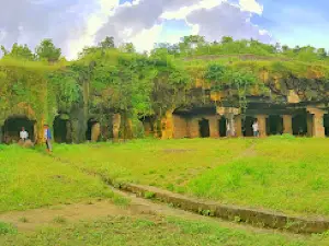 Mahur Caves