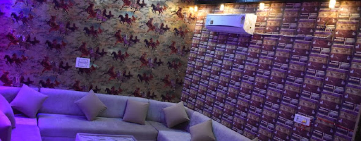 Crown cafe & restorant