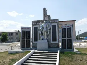 Pamyatnik Voinam Vov