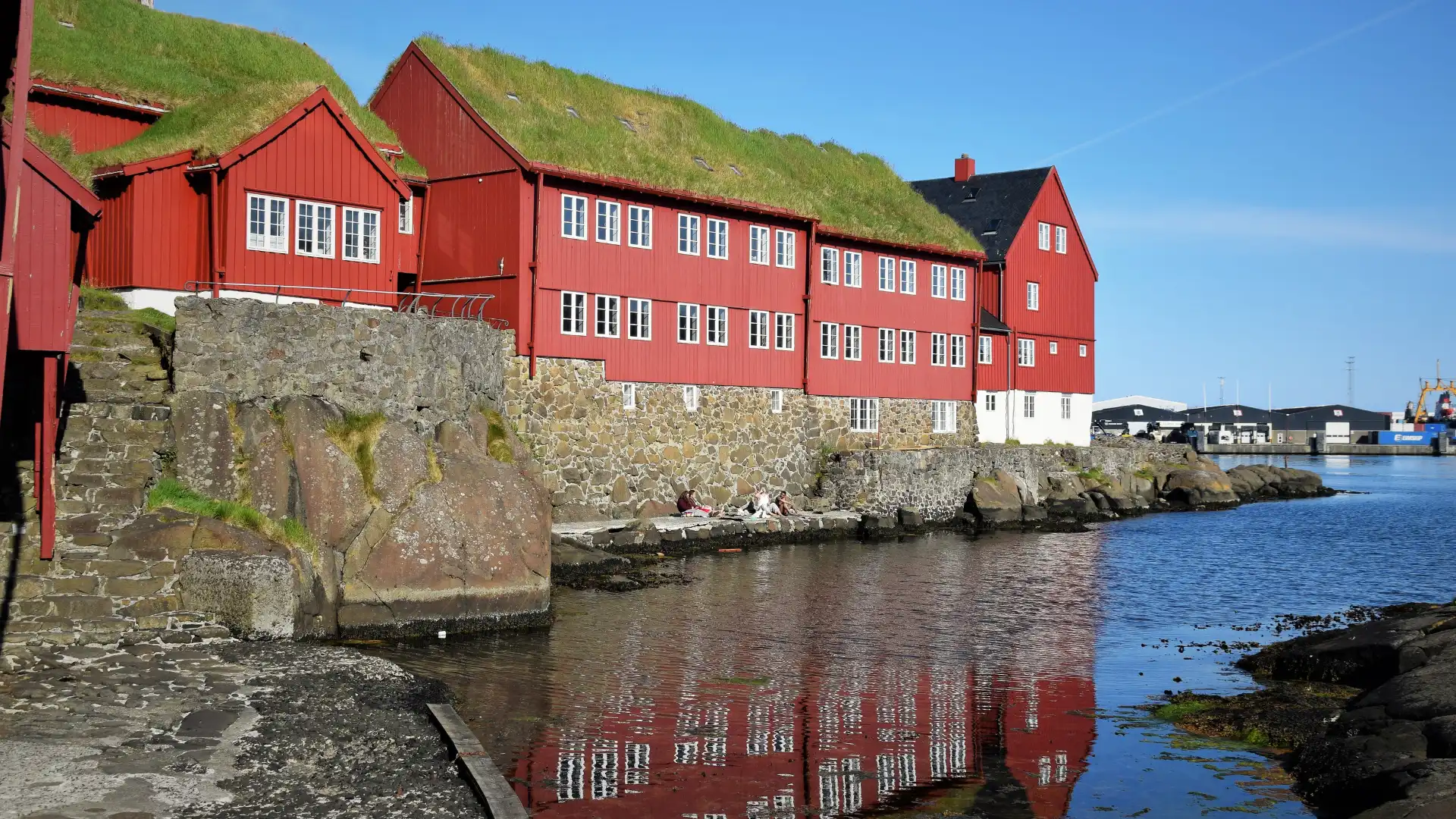Hotels near Tinganes
