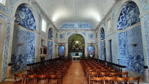 Sesimbra travel destination