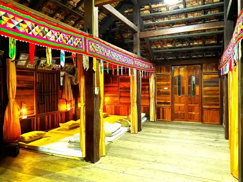 Các khách sạn gần Điện Biên Phủ