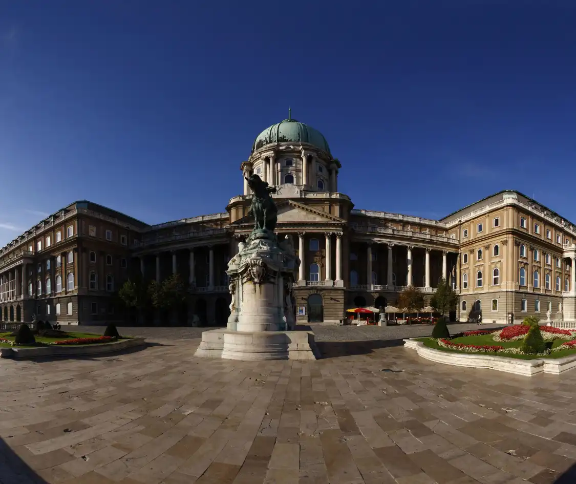 Hotels near Hungarian National Gallery