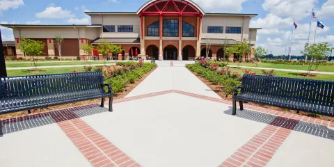 尼古拉斯州立大學