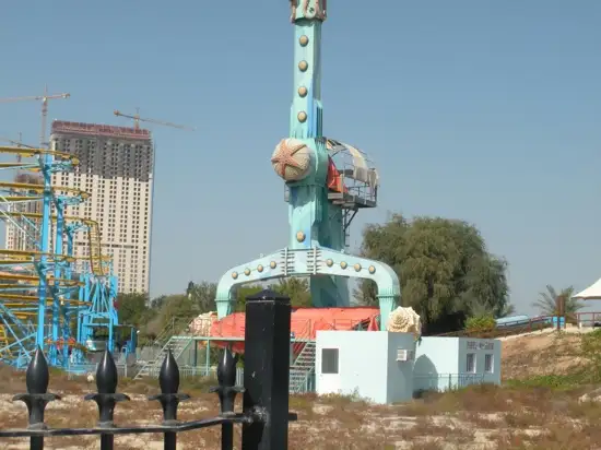 2_Wonderland Theme & Water Park
