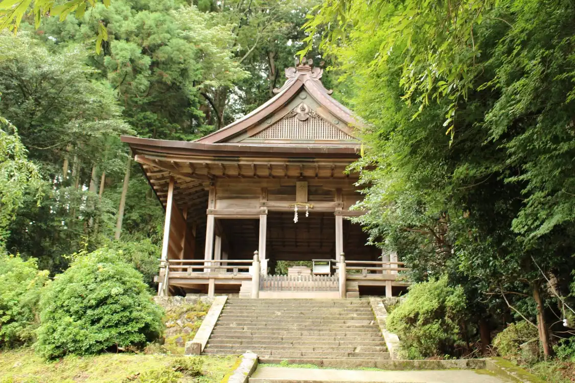 Hotels near Kimpu Jinja
