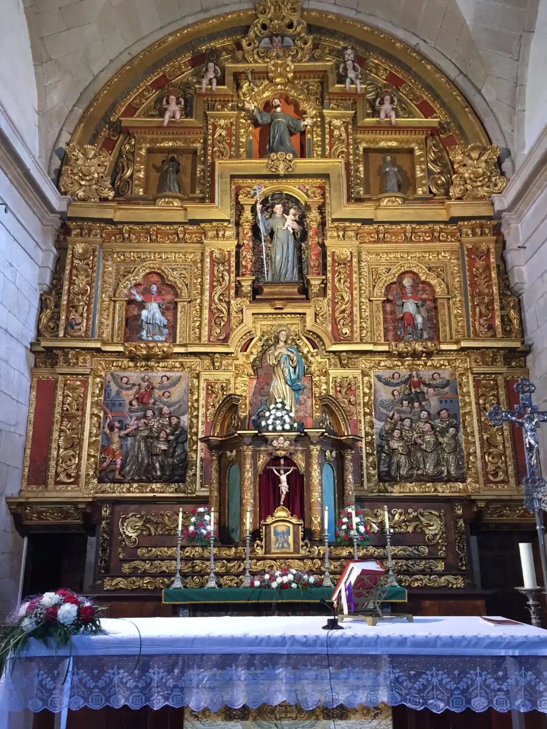 Hotels near Convent of Santo Antonio de Herbon