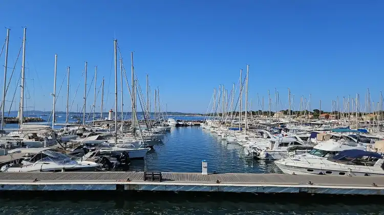 Hotels in der Nähe von Le port de l'ile de Porquerolles