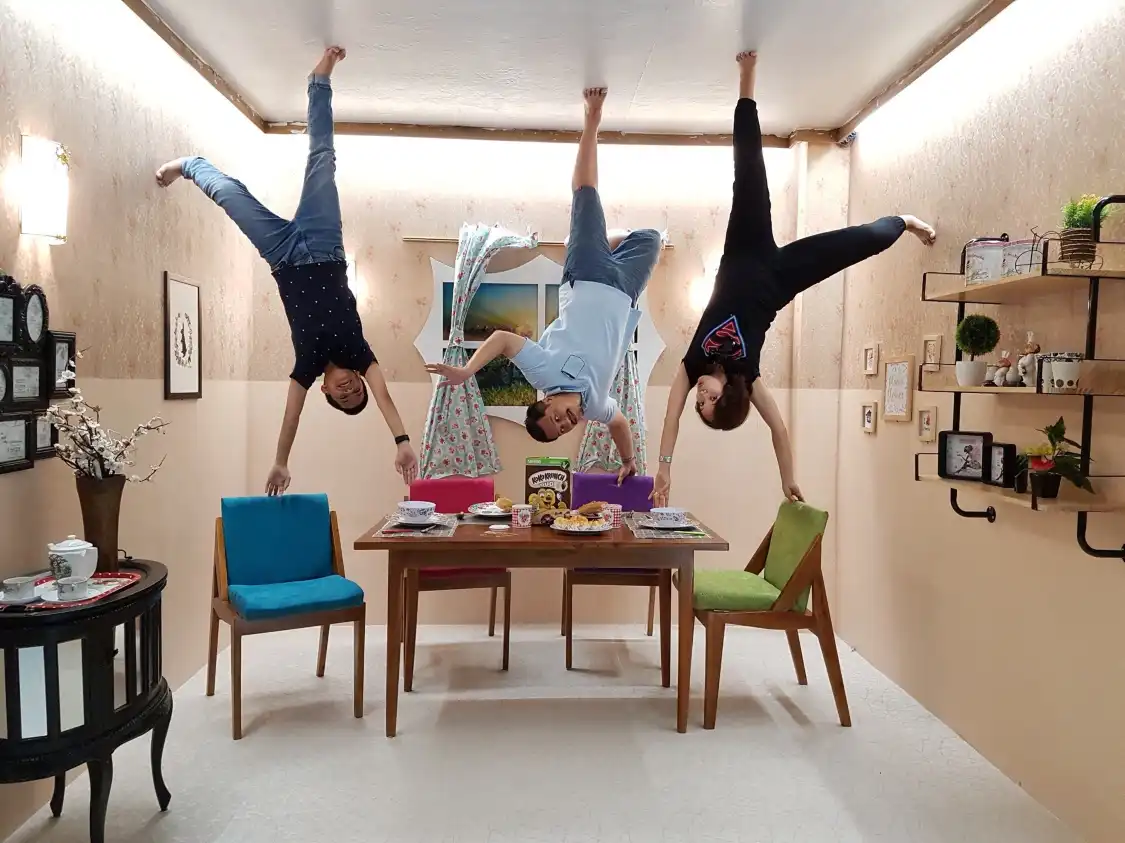 Hotel in zona Upside Down World