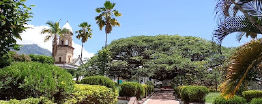 Íquira, Huila Main Park