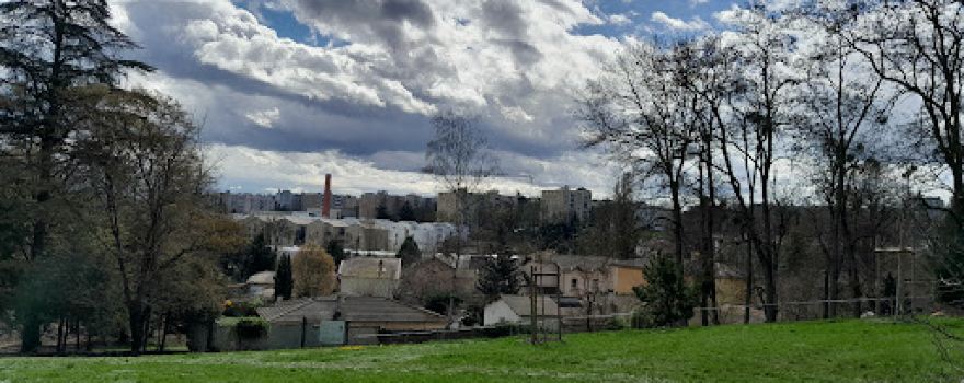 Haute Claire Park