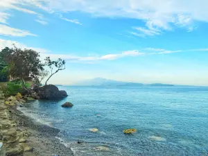 Obyek Wisata Pantai Enu