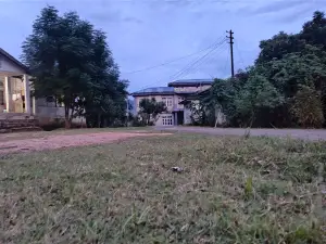 Tourist Lodge
