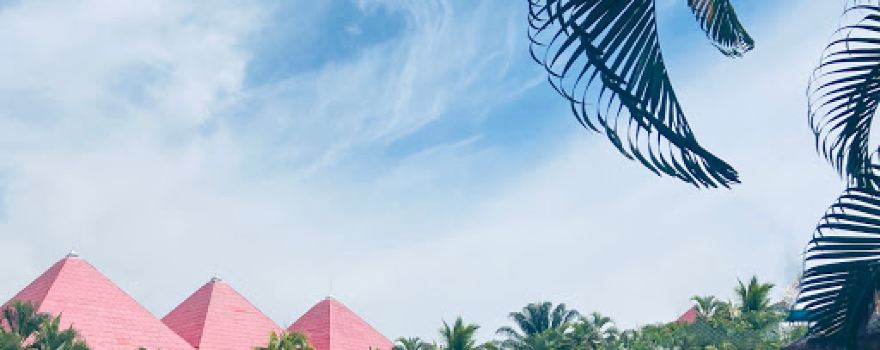 PYRAMIDS RESORT