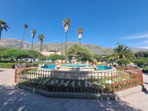 PLAZA DE ARMAS CARHUAZ