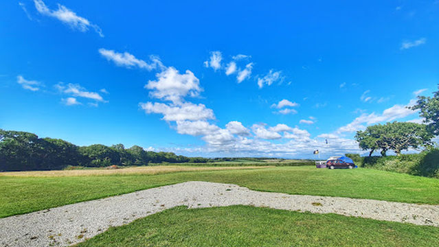 Knotty Corner Campsite