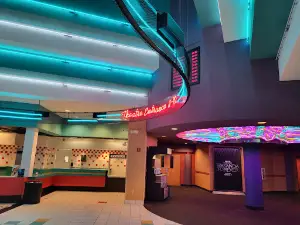 Regal Fairfield Commons