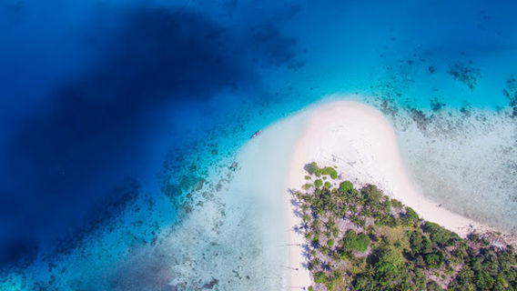 Pantai Pulau Datu/Dewata