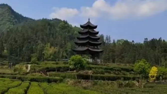 龍家界官壩苗寨景區