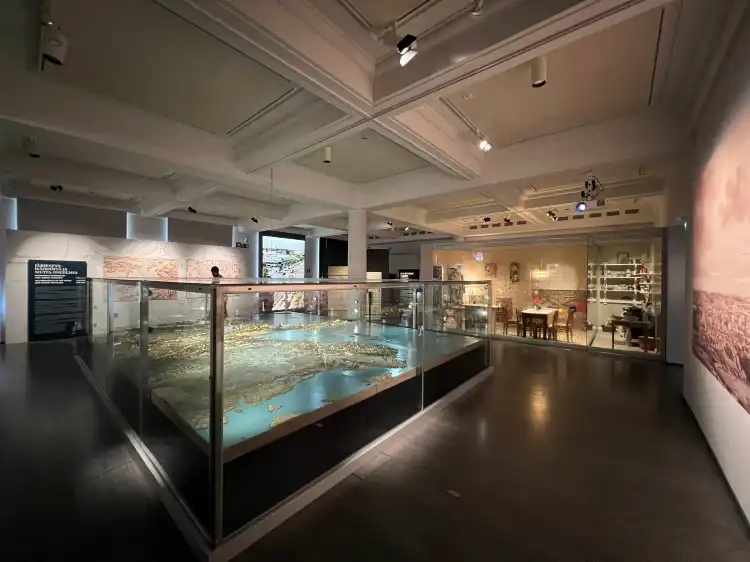 Các khách sạn gần Helsinki City Museum