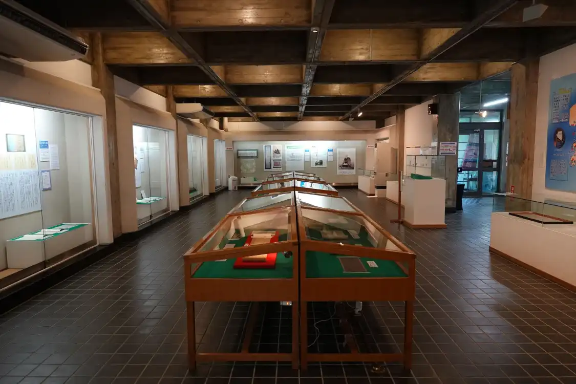 Hotels near Takano Choei Memorial Hall