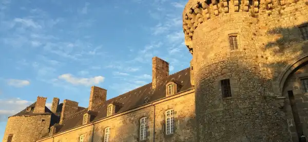 Hôtels à : Les Iffs