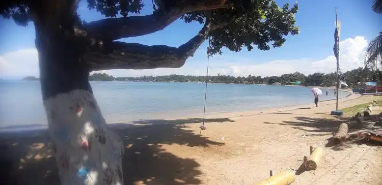 Hotels near Bolo Beach