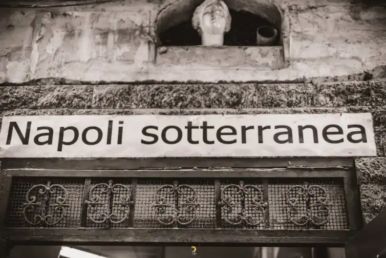 3_Underground Naples