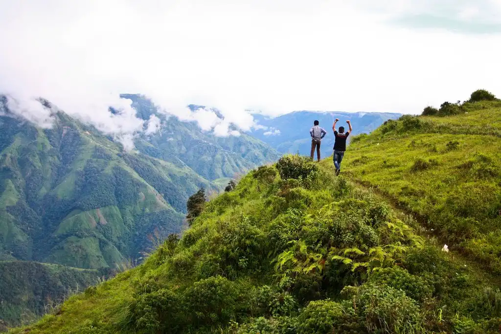Hotels near Laitlum Canyons