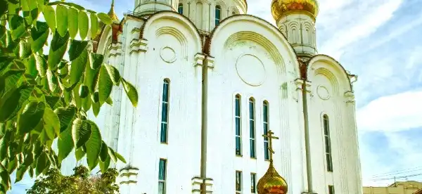 โรงแรมในอิวาโนโว