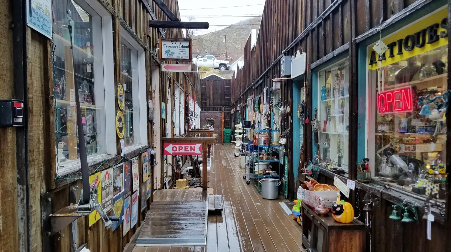 2_Virginia City