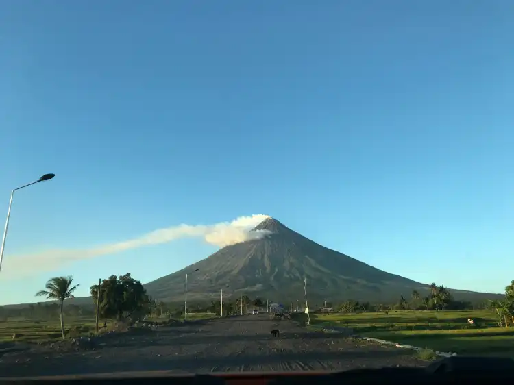Hotels near Legaspi City Museum
