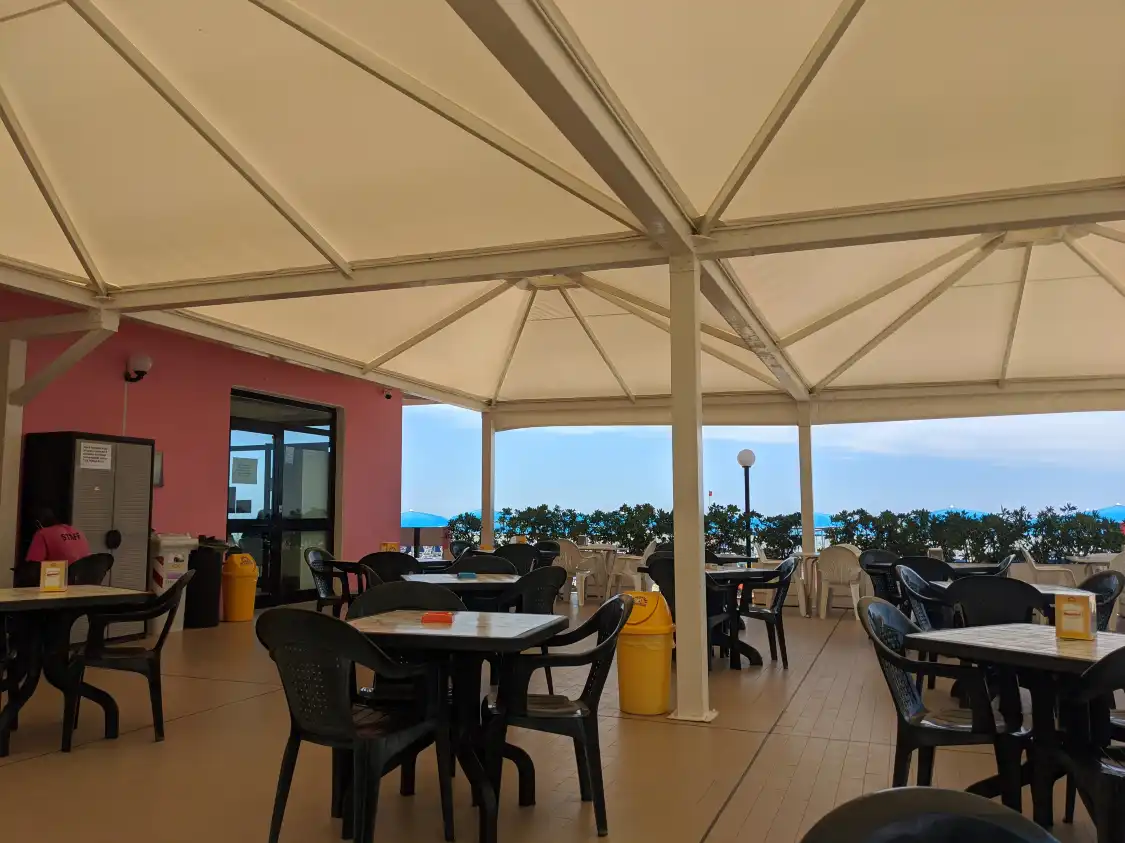 Hotel in zona La perla rosa