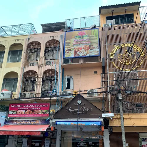 Ruean Sabai Sukhumvit 23