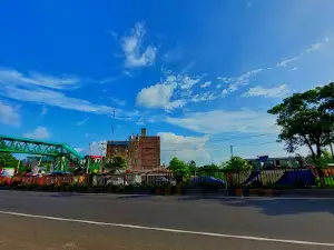 Bhoberchar Bus Stand Jam-E Masjid