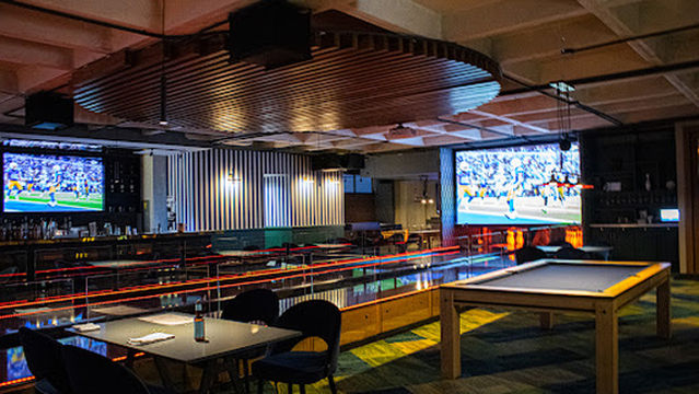 Billy Gin Bowling Alley