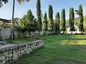 Kolam Renang Buntuna