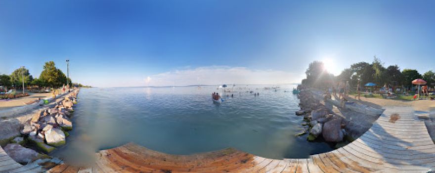 Balatontourist Strand-Holiday Camping