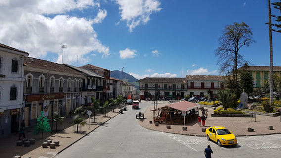 Parque Plazuela de Henao