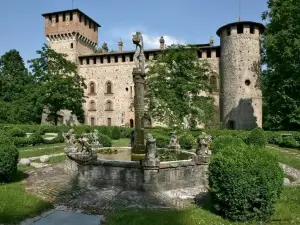 Castello di Grazzano Visconti