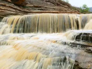 Qingyang Grand Canyon Waterfall