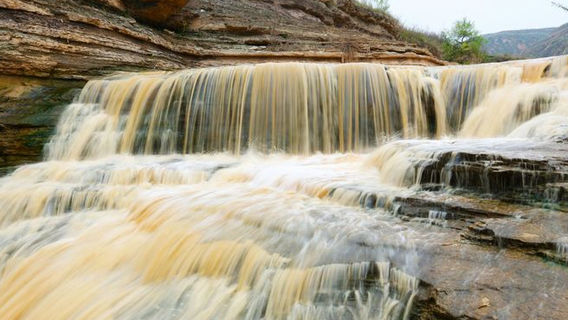 Qingyang Grand Canyon Waterfall