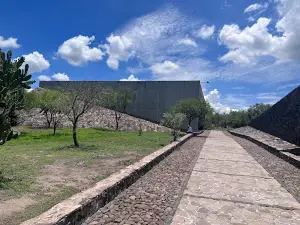 Zona Arqueológica Peralta