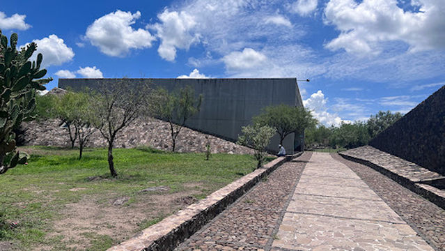 Zona Arqueológica Peralta