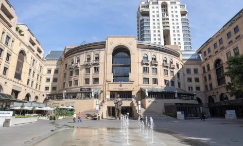 Nelson Mandela Square