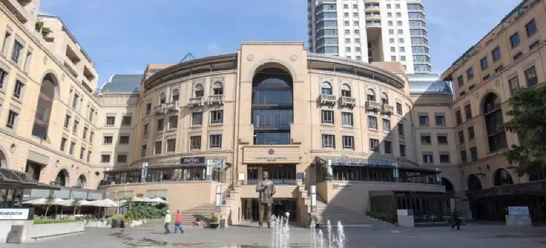 โรงแรมในแซนด์ตัน