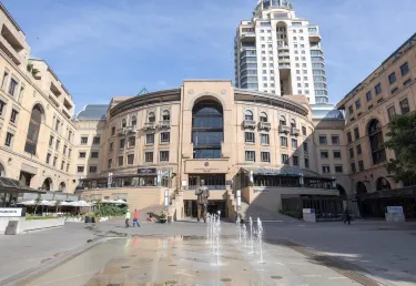 Nelson Mandela Square