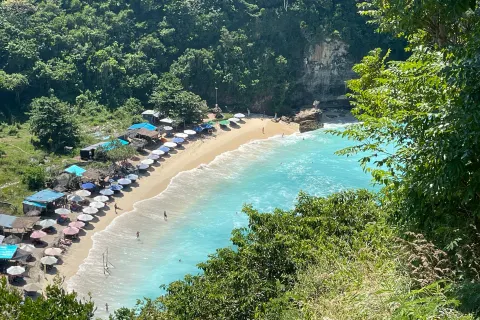 Atuh Beach